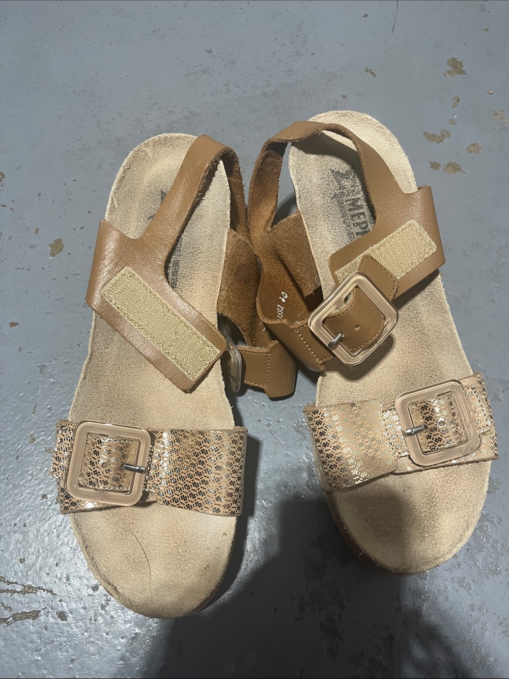 Mephisto 40 Casual Two-Buckle Sandals in Metallic Tan - Picture 3 of 5